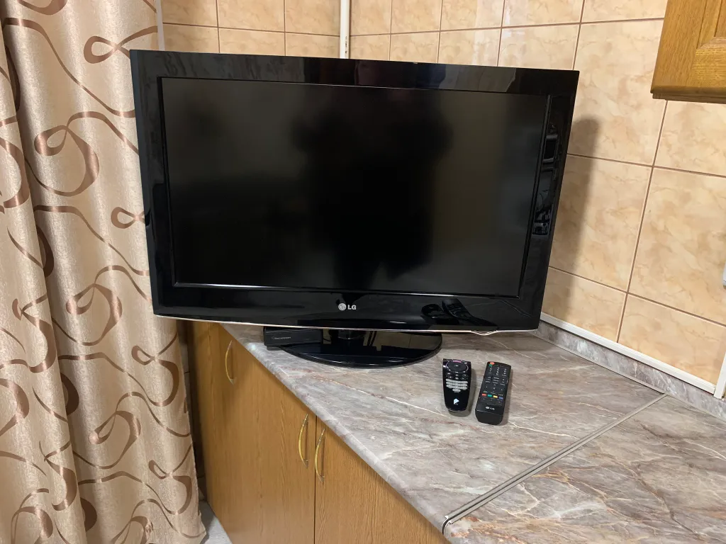 Просторная и чистая 2-к квартира в центре