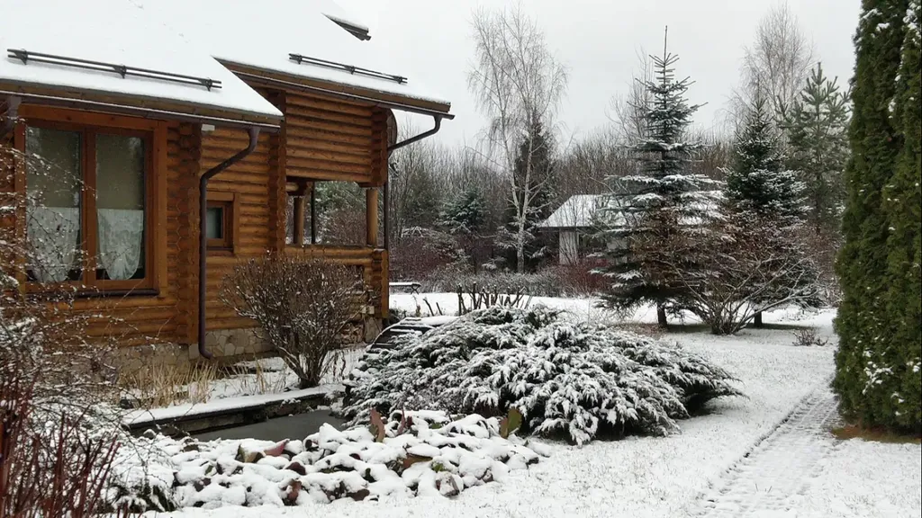 Шале на реке Москва бассейн, корт, сауна и камин