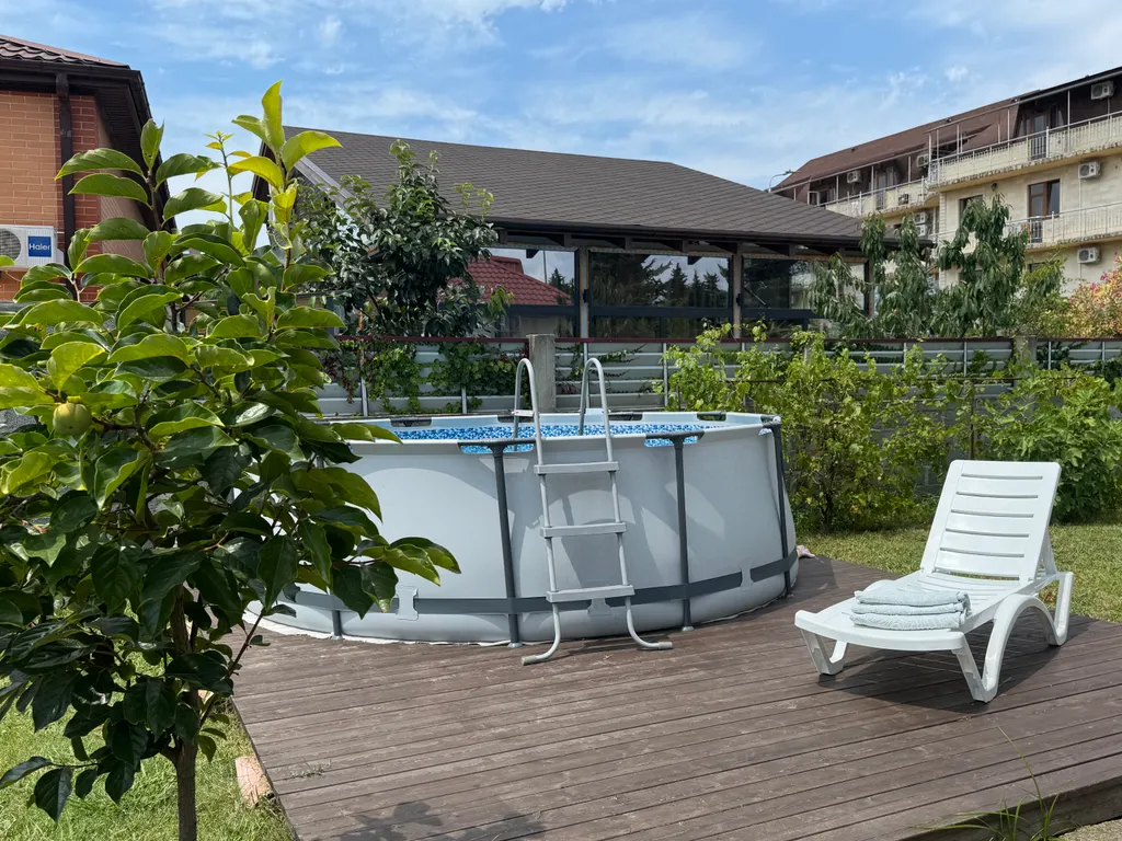 Коттедж Дом с бассейном у моря — Сириус