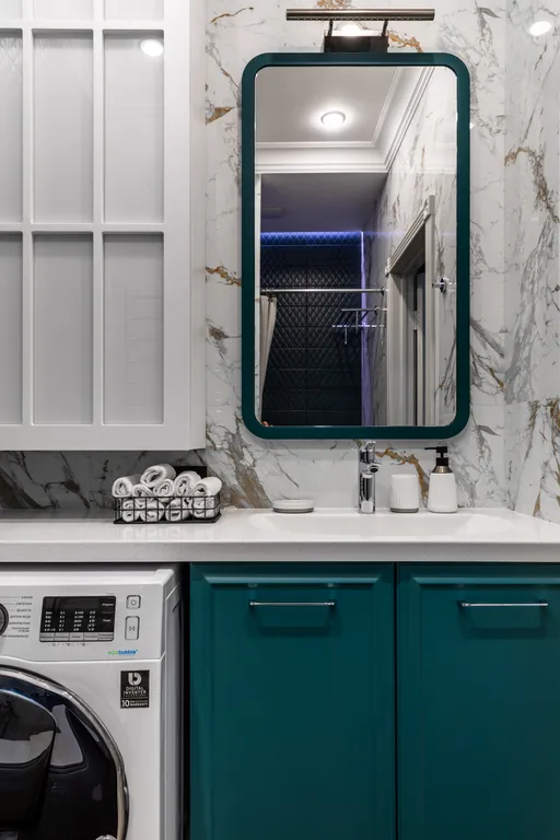 Дизайнерская новая квартира с шикарным видом на Дендропарк