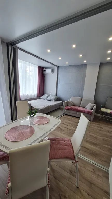 Квартира студия с видом на Озеро тихое и леса