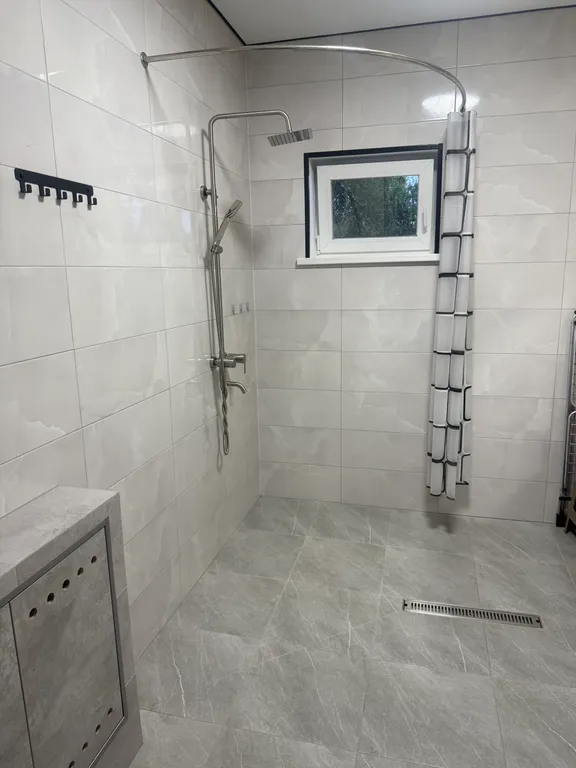 Уютный дом в черте города, 10 минут пешком до центра