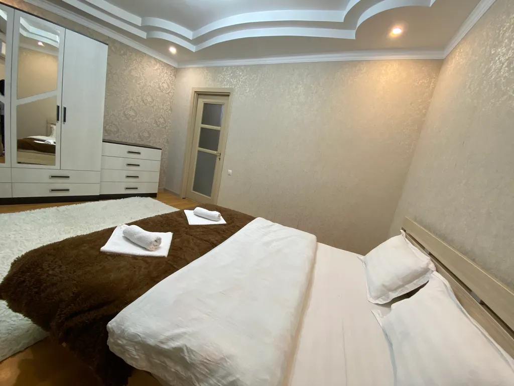 Трех комнатная квартира в центре Алматы