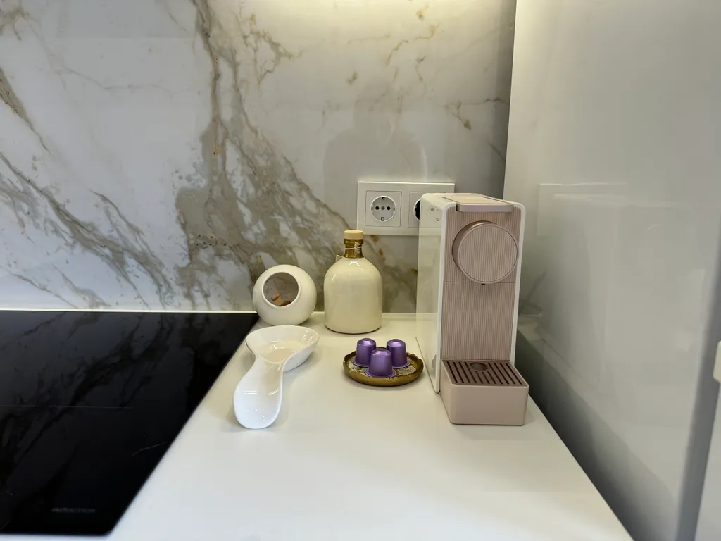 Квартира Двухкомнатная дизайнерская квартира около метро — Москва