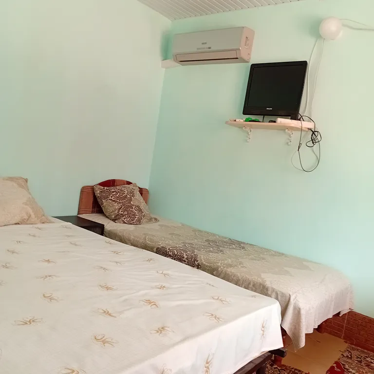 Двухкомнатный семейный номер на 6 человек