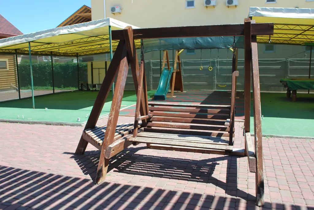 Деревянный сруб на Западном побережье Крыма