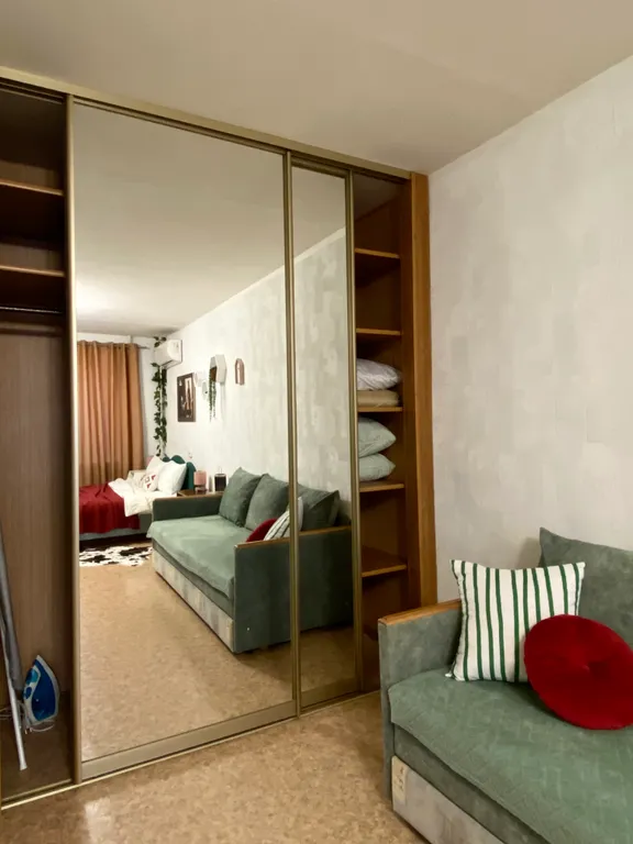 Просторная квартира с видом на город и парк