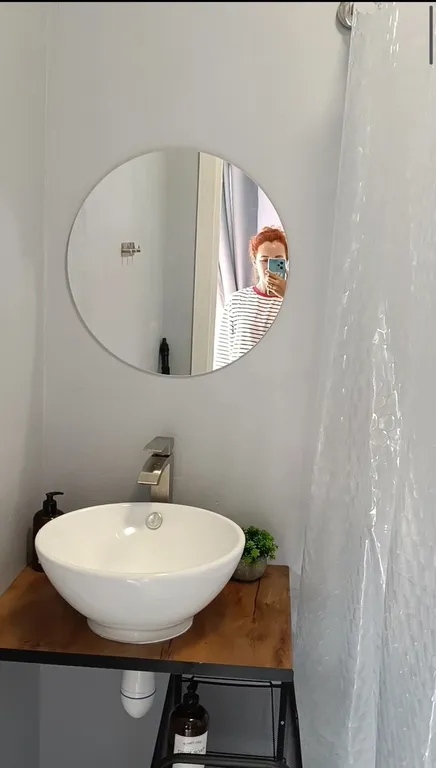 Романтический домик для двоих с уютным спальным местом Queen size