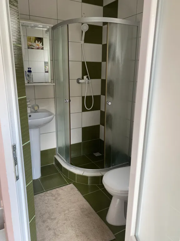 Коттедж Уютный домик со своей кухней и всеми удобствами — Феодосия