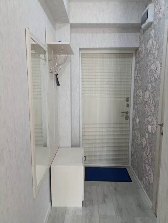 Студия с балконом, видом на море и на бассейн