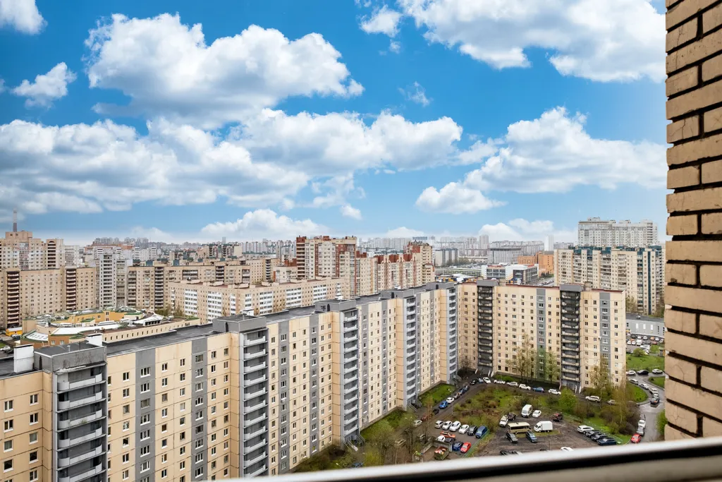 Квартира с гардеробной у метро Комендантский проспект