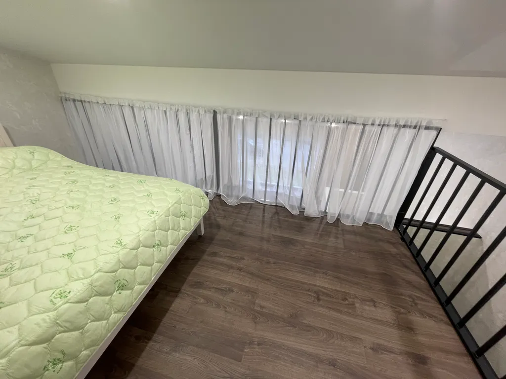 Новая, чистая двухуровневая квартира на берегу реки Волга