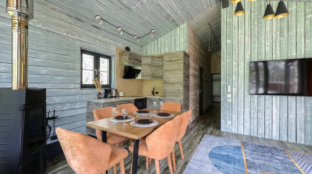 BarnHouse с камином, кондиционером и террасой