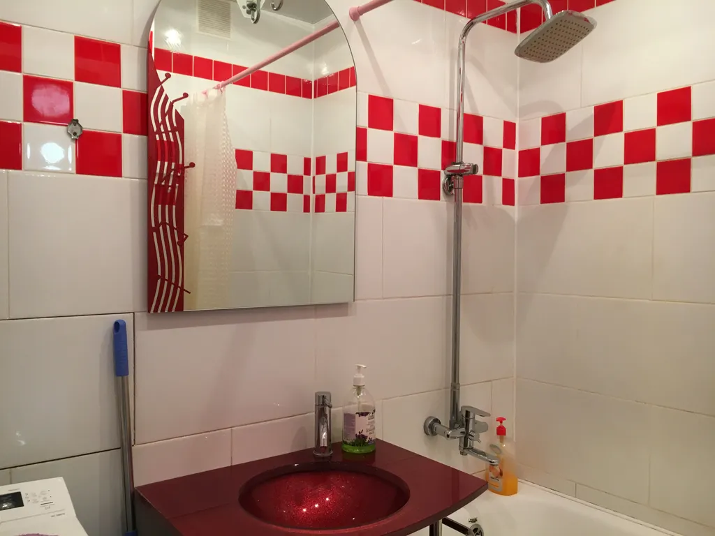 Трехкомнатная рядом с парком Горького