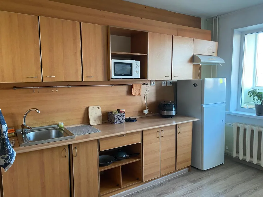 Первая речка, рядом с пляжем на мысе Кунгасный