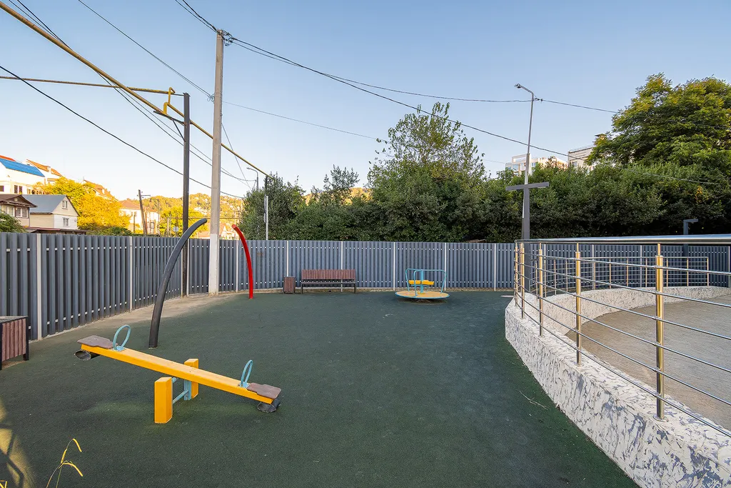 Дизайнерская студия в мкр Кудепста с парковкой