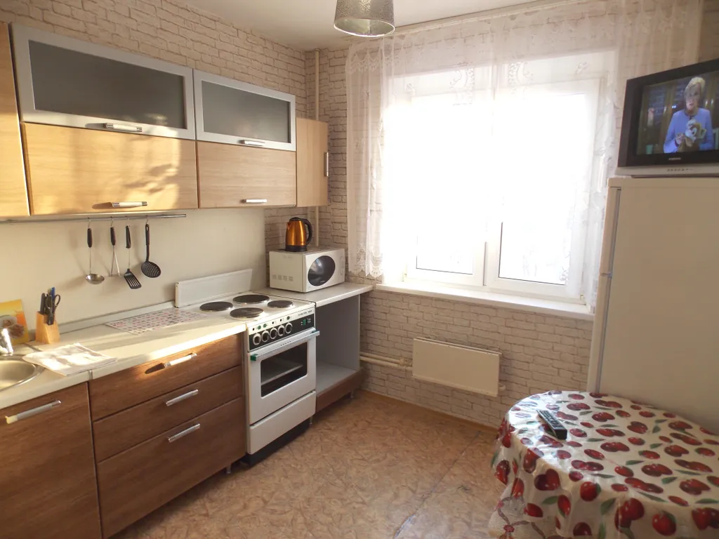 Уютная квартира рядом с ТРК Алмаз