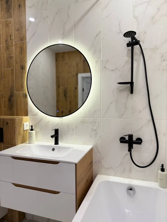 Современная квартира в 5 мин от ТЦ, удобная локация