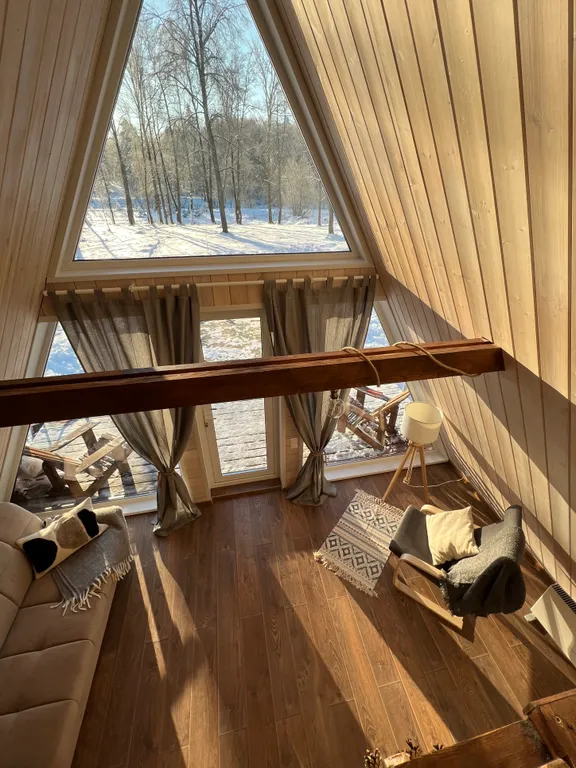 Шале с панорамным видом у реки