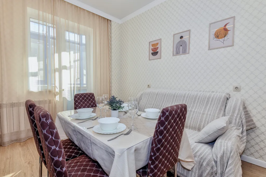 Уютная однокомнатная с видом на город возле набережной в Астане