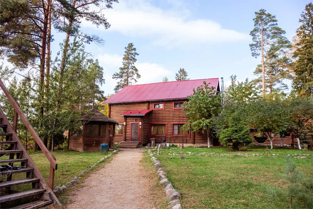 Коттедж 9-комнатный Дом — аренда посуточно в Гдов