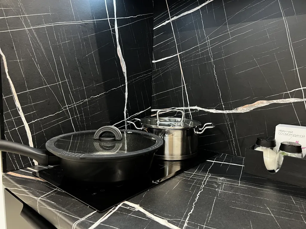 Премиальная квартира в центре города на высоком этаже в ЖК Республика