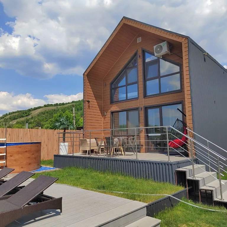 Дом на берегу реки в Самаре