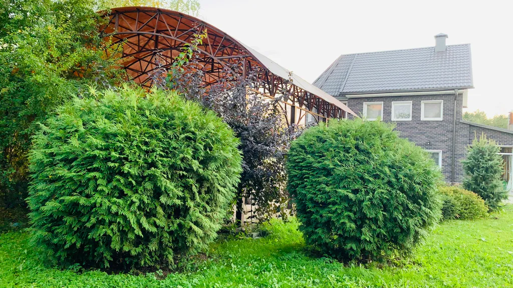 Дом Истра с баней и летним бассейном