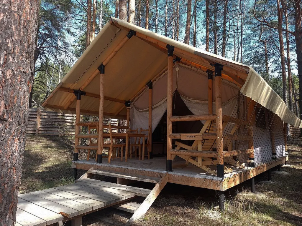 Коттедж Тент-хаус для 5 гостей  с гриль-беседкой — аренда посуточно в Тюмень