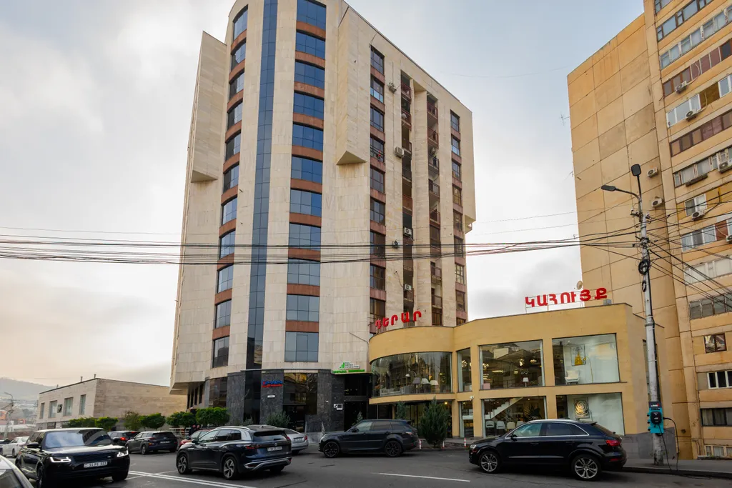 Квартира Апартаменты с видом на стадион им. Вазгена Саргсяна — Ереван