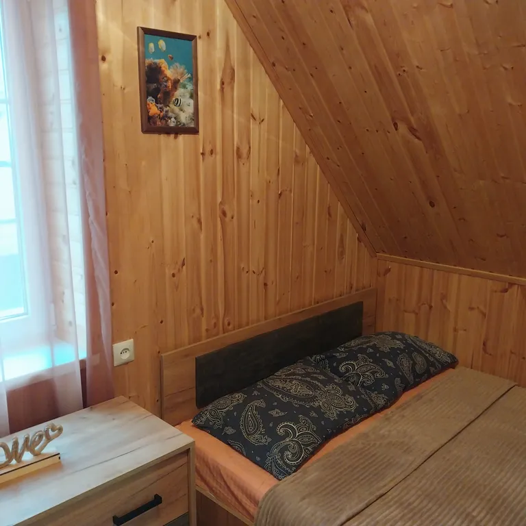 Коттедж с бассейном Азовочка