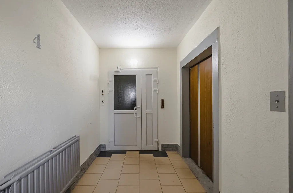 Квартира Светлая просторная квартира с большой кухней у метро — Санкт-Петербург