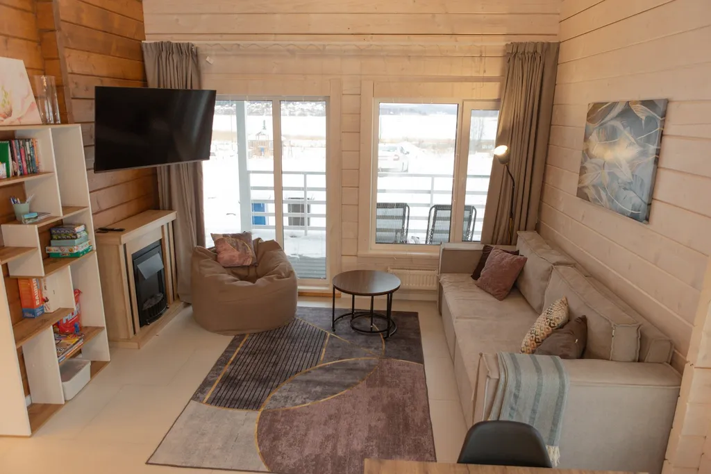 Большой дом с видом на озеро, 3 спальнями, сауной и настольным футболом