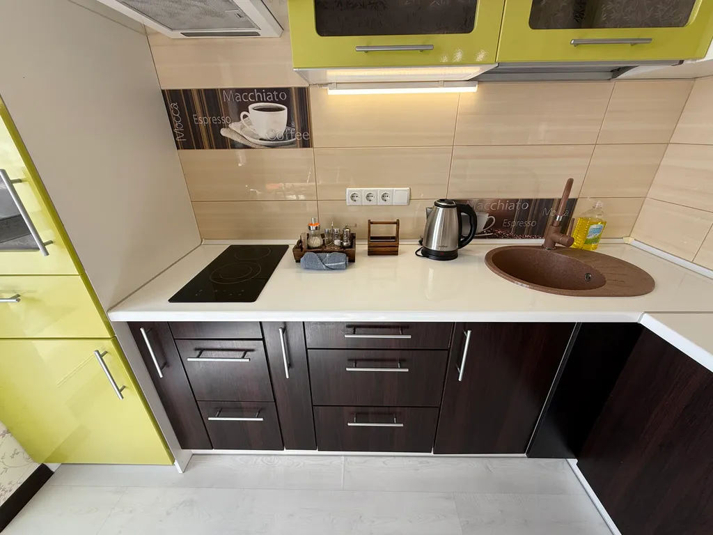 Студия рядом Парк Победы Херсонес не берем оплату за уборку