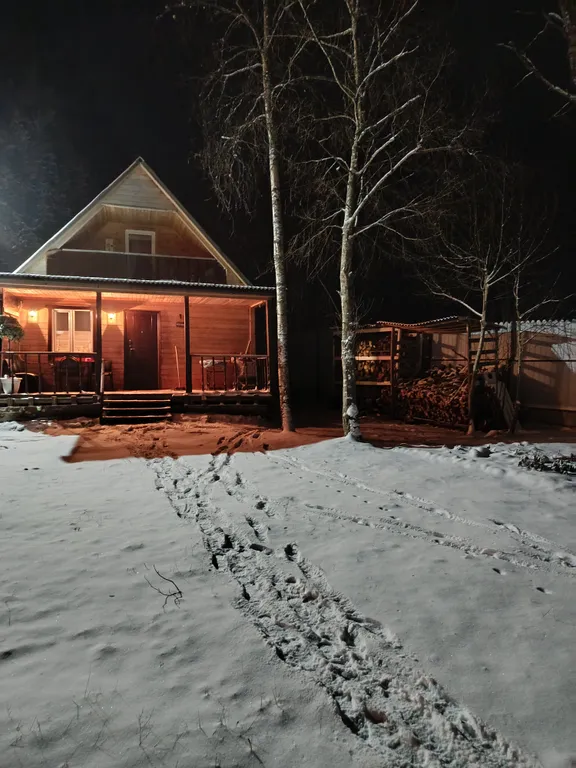 Гостевой дом с баней и Сибирским банным чаном на берегу озера Званское