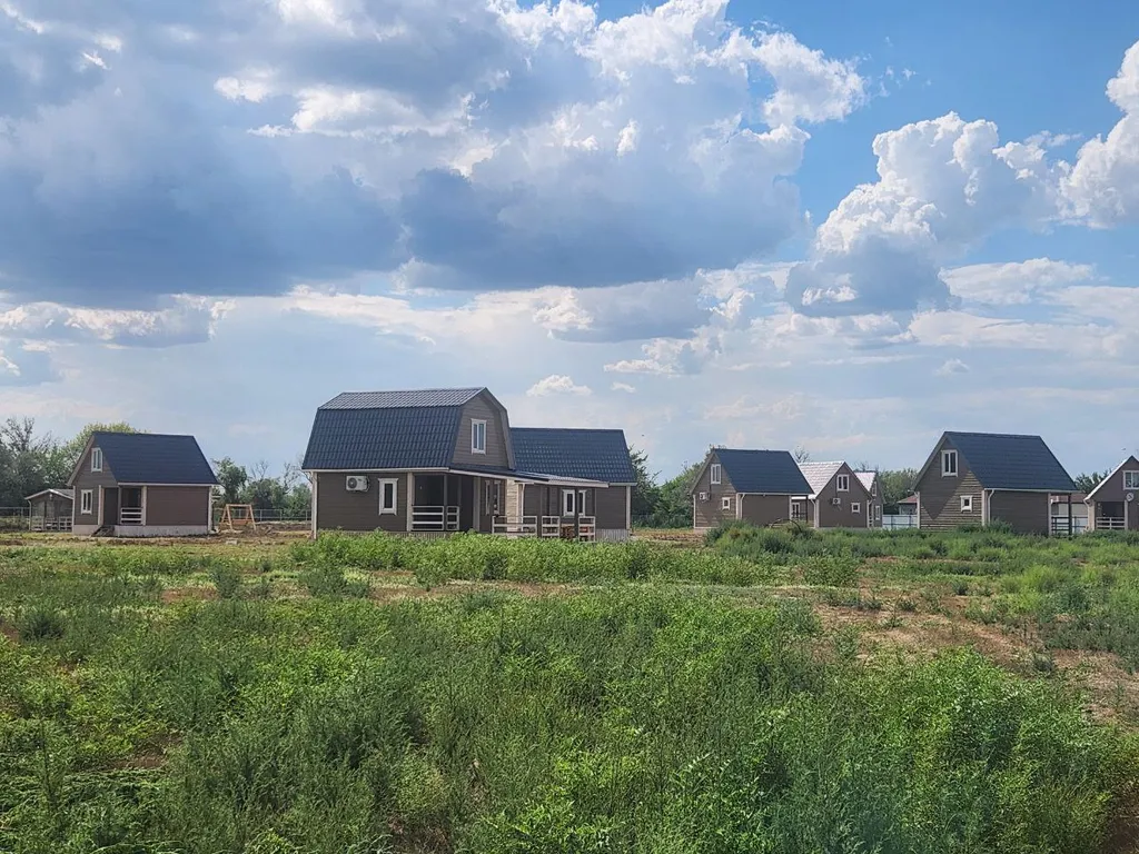 Коттедж у реки