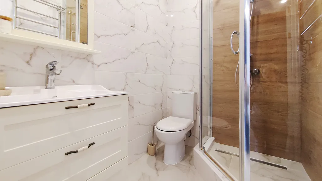 Панорамный апартамент-студия с роскошным видом на горы, в центре