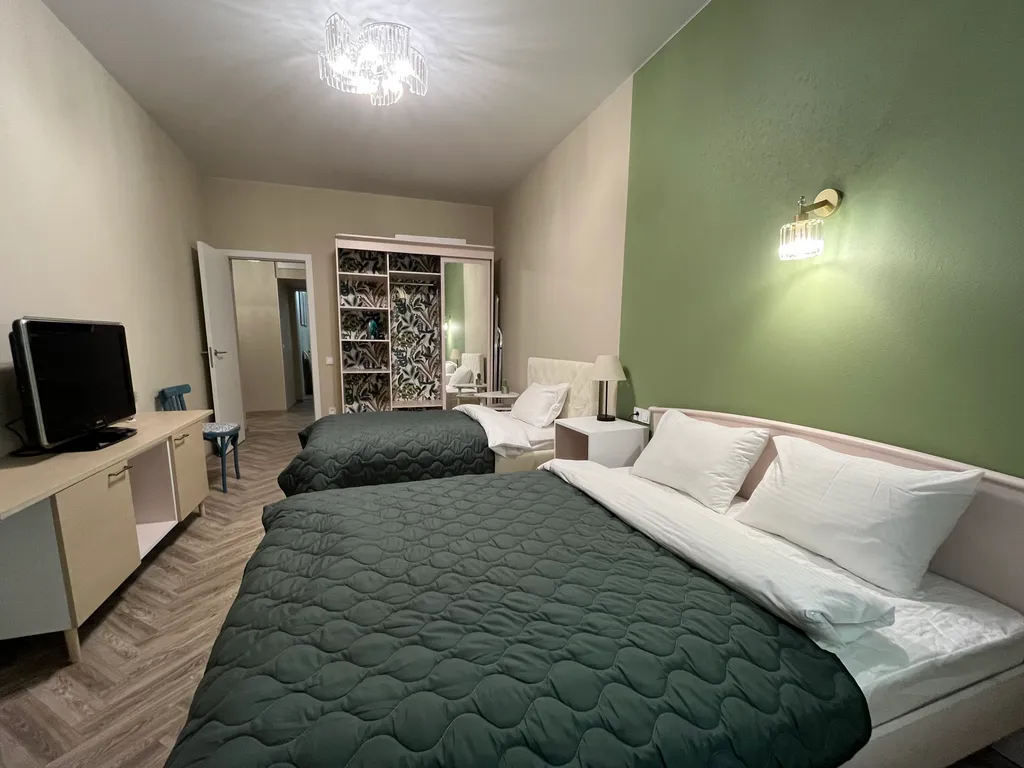 Ваш Рантье на Самойловой 12 близ отеля Меридиан