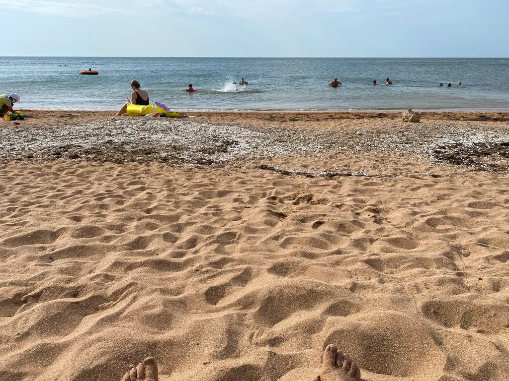 Квартира-студия на побережье