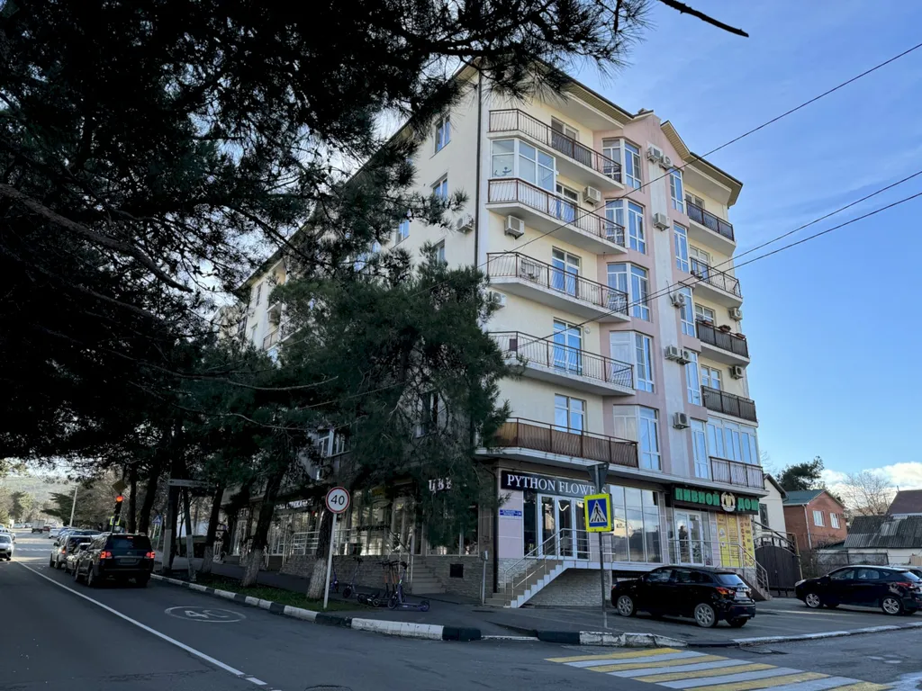 Квартира 1-комнатная квартира, 12 минут до центрального пляжа, балкон вид на горы — Геленджик