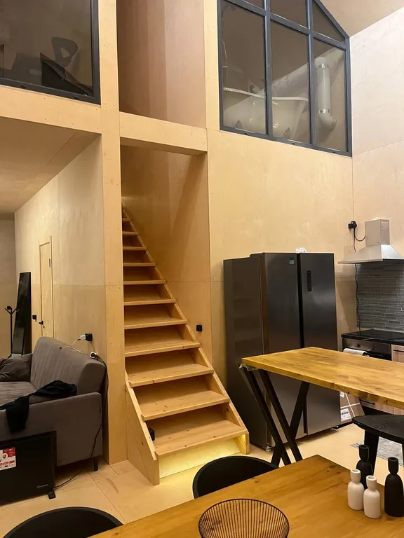 Барнхаус на берегу реки Кундыш