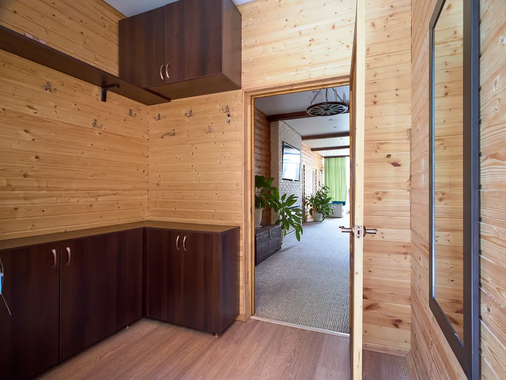 Домик с сауной и беседкой