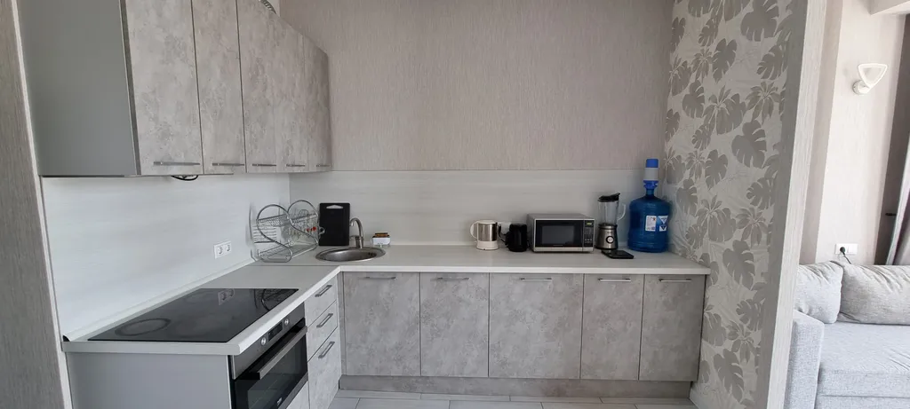 Квартира Просторная светлая квартира с большим балконом и видом на море, горы, закат — Геленджик