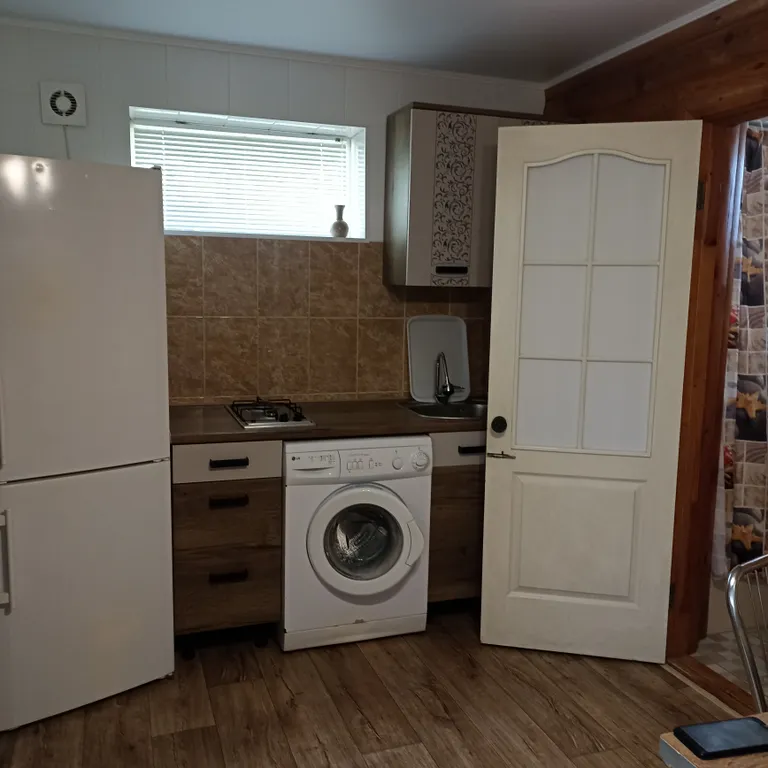 Коттедж Комфортный семейный домик на берегу Чёрного моря — Курортное (Феодосия)