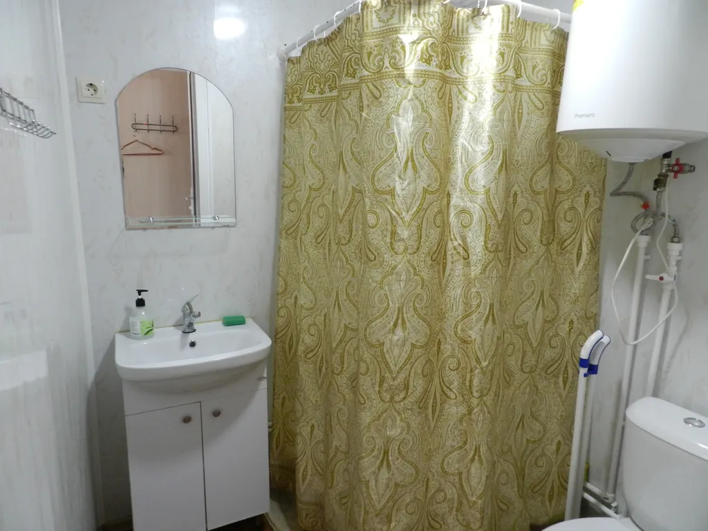 Уютная комната с видом на море