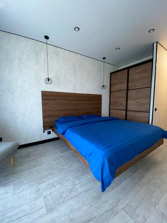 Уютная квартира с парящей кроватью