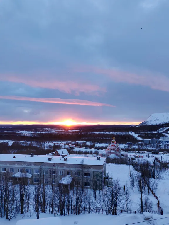 Квартира 3-комнатная Квартира — Кировск