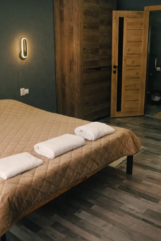 Новенький коттедж на большую компанию