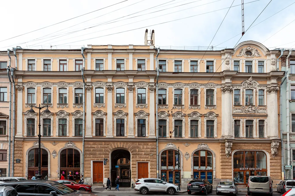 Квартира Аутентичная видовая квартира в самом центре Петербурга — Санкт-Петербург