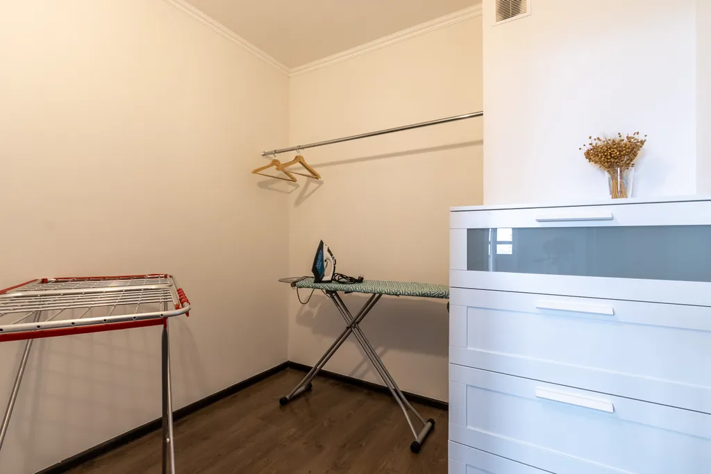 Двухкомнатная квартира для 6 гостей у метро Парнас || Сатин Хоум апарт